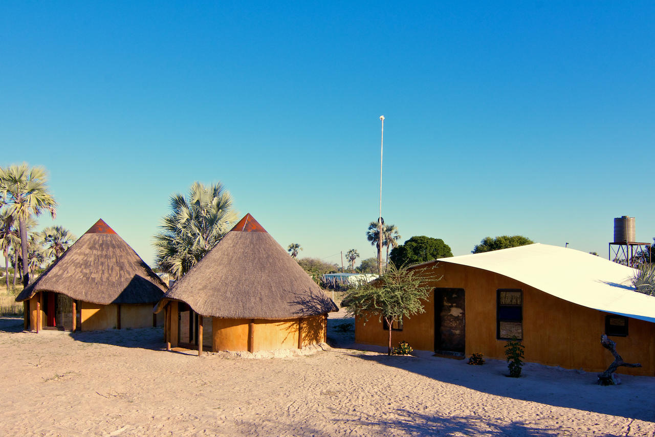 Ongula Village Homestead Lodge Omupumba Exterior foto