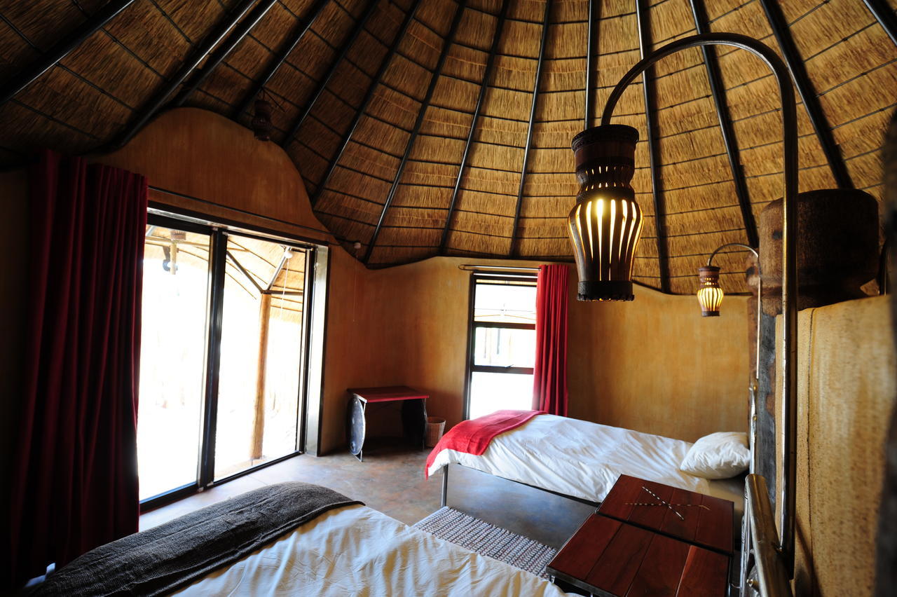 Ongula Village Homestead Lodge Omupumba Quarto foto